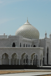 Изготовление и золочение шпилей с полумесяцами для комплекса белокаменной мечети